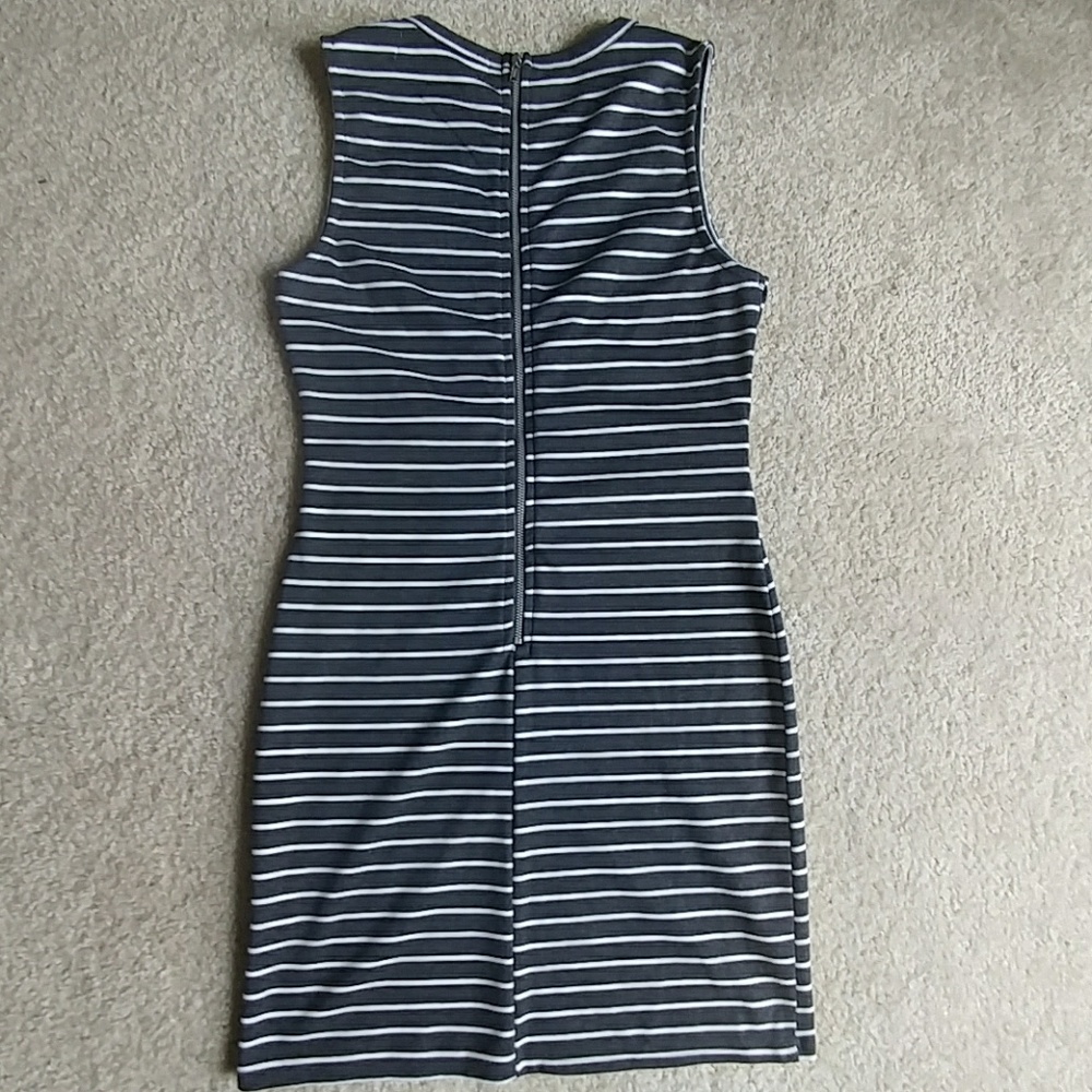 🍂SALE🍁The impeccable pig striped bodycon - Picture 5 of 8